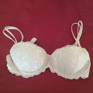 VS Pink Date Night Bra NWOT